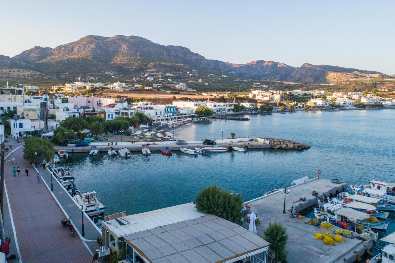 Asteri Apartments Und Studios Makrýgialos Eksteriør bilde