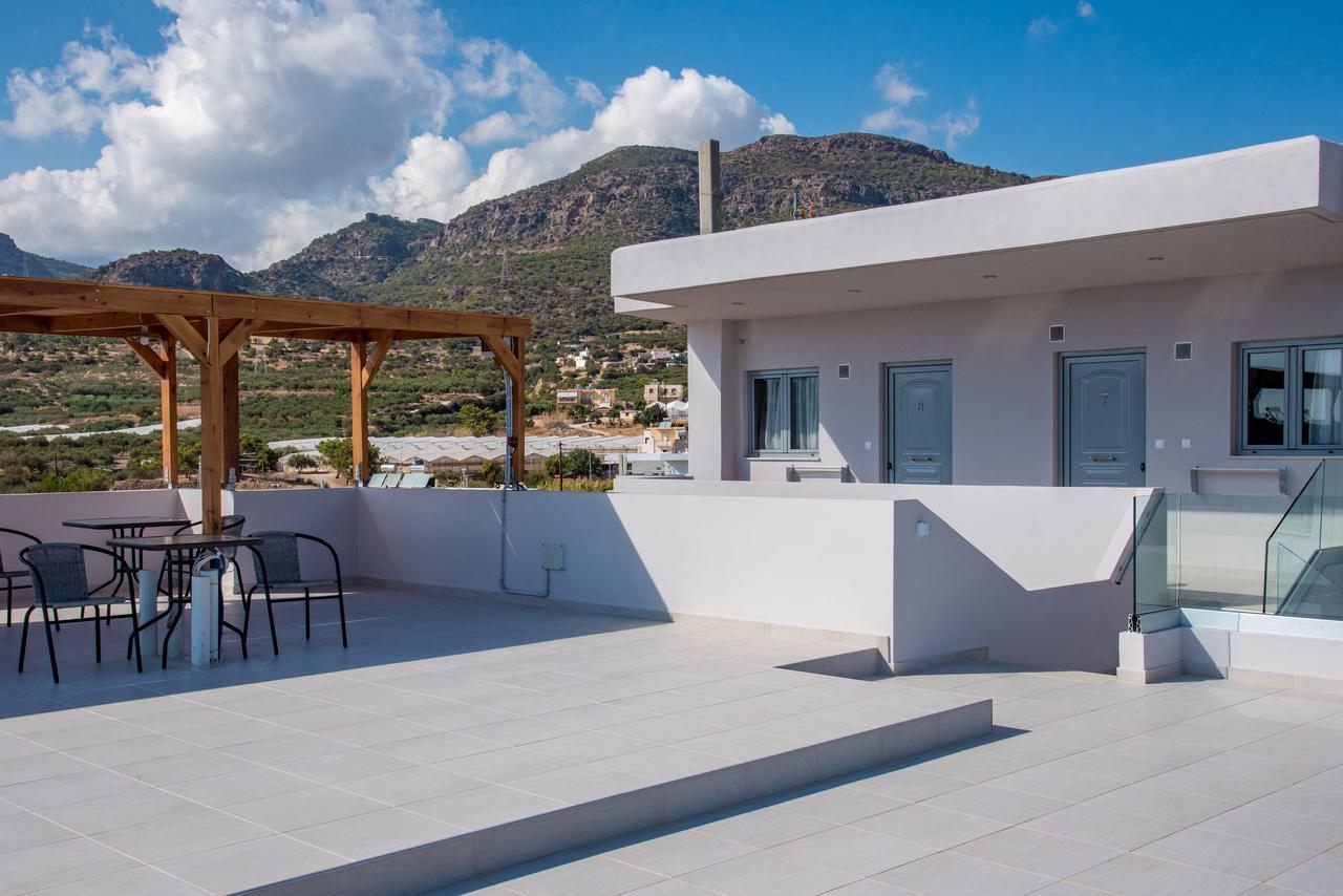 Asteri Apartments Und Studios Makrýgialos Eksteriør bilde